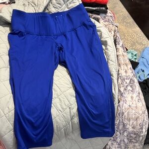 Active Capri Leggings - Royal Blue